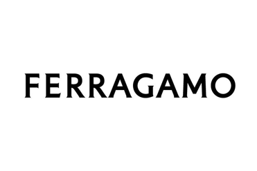 MODÈLE CURVE FERRAGAMO PRE FALL 2024